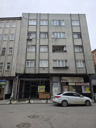 Gold Lıfe Gayrimenkulden Çarşı Merkezde Kupon İşyeri
