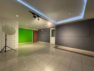 Toros Caddesinde 120 M2 3 Bölüm Wc+mutfak+kiler Kiralık Ofis&işyeri
