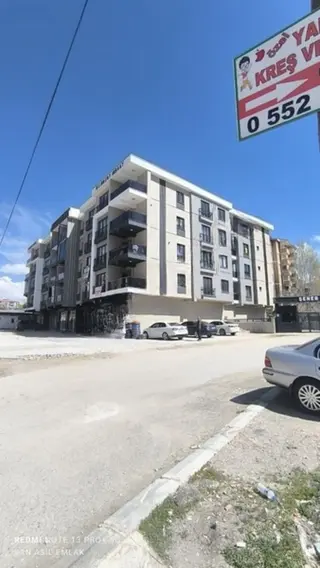 Yerden Isıtmalı 3 Cepheli Sıfır Daire