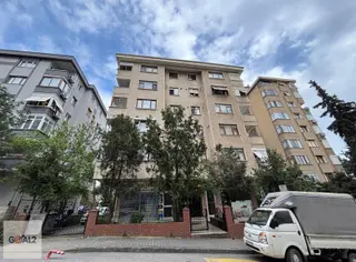 Kadıköy Sahrayıcedit Tepe Sokak 3+1 Yenilenmiş Satılık Daire