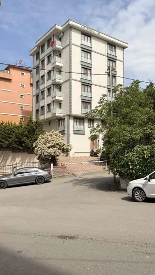 Kartal Cumhuriyet'te Metroya Yakın Satılık 3+1 Daire