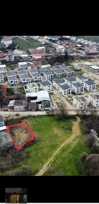 İsaören Parkova Villalarının Dibinde