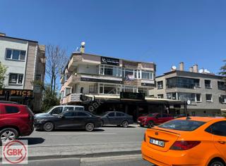 B.esat Uğur Mumcu Caddesi Cepheli Yüksek Tabela Değerli 2+1 Ofis