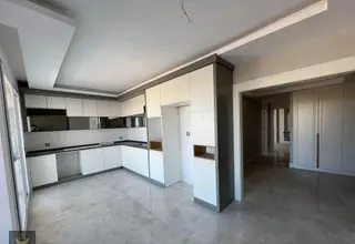 Metrobüse Yürüme Mesafesinde %70 Uygun Kredi İmkanıyla 2+1 Fırsat Dairemiz