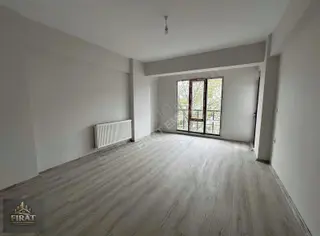 Sarayatik'te Satılık 3+1 Daire, 165m², Karakol Karşısı
