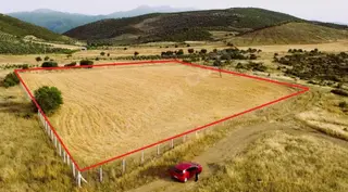 Tire Kurşak'ta Çiftlik Yapımına Uygun Arazi