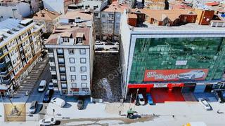Projemax'tan Mahmutbey Caddesine Cephe Ticari Ofis Katları
