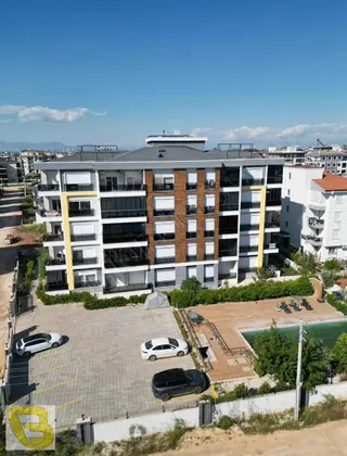 Bahçeyaka Mah. Katta Lüx 3+1 Havuzlu Sitede Satılık Daire