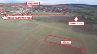 Kütahya Altıntaş Akçaköy' De 954 M2 Satılık Tarla
