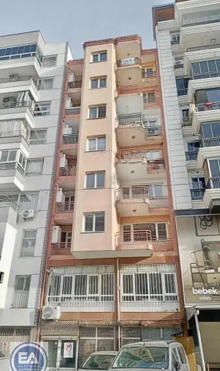 Yunusemre Mahallesinde 8 Eylül Caddesinde Asansörlü 3+1