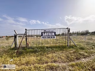 Çayırbağında Müstakil Tapulu Satılık 2.880m2 Bahçe