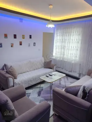 Yeditepe 1+1 Full Eşyalı Memur Binası İskanlı Satılık Daire