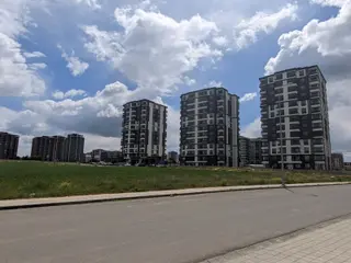Turyap Hürriyetten İzsiz Towers Da Giriş Kat 2+1 Kiralık Daire