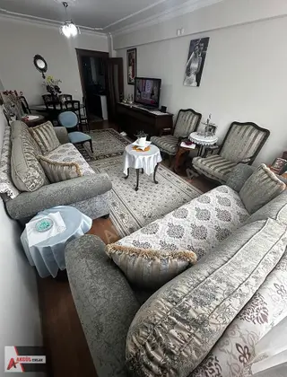 Akgül Emlaktan Belediye Yakını 1+1 60 M² Satılık Daire / İş Yeri