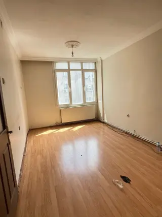 Acil Buca Şirinyer Caddesi Üstünde 3+1 110 M2 Arakat Satılık Daire