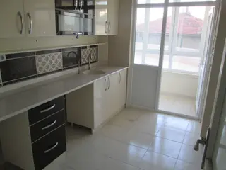 Krc'den Merkezi Konumda Full Yapılı Satılık Giriş Kat 3+1 Daire