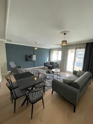 Bayraklı Günlük/haftalık/aylık Kiralık 3+1 Geniş - Temiz