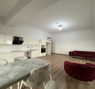 Havuzlu Otoparklı Manzaralı Ultra Geniş 3+1 Site İçi Ferah Daire