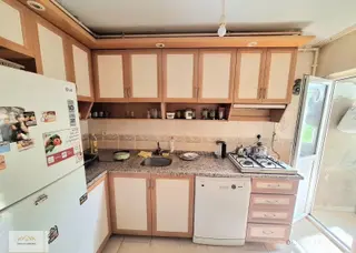 İnönü Mahallesi Özlem Sitesi'nde 2+1 Ara Kat Satılık Daire