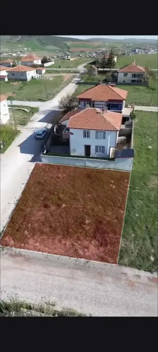 Takaslı Yenidoğan Mah. Köşe Parsel Villa Arsasi