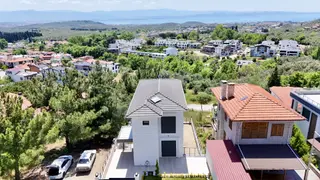 Mahmut İşler'den Gürede 285m2 Arsa Tam Müstakil 4+1 Lüks Vill