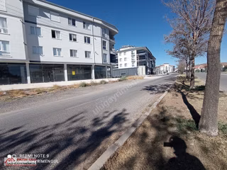 Hasas 37. Ana Cadde Üzerinde Satılık Geniş Cepheli Büyük Dükkan