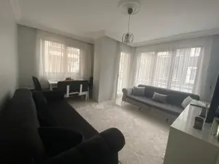 Oryaştan Ataşehir Kayışdağında Balkonlu,ebeveynli 85m2 2+1 Arakat Daire