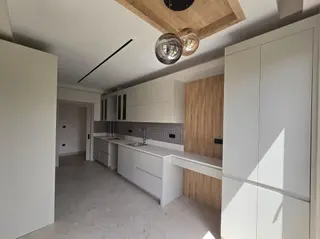 Şehir Hastanesi Yakını, Ara Kat 100 M² 2+1 Lüks Daire