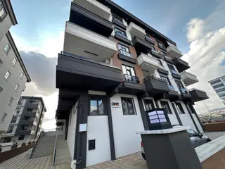 Uyaran 79 Gayrimenkul Den Araç Takaslı Sıfır 2+1 Stüdyo Daire