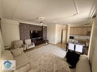 Sarilarda Satılık Emin Ev Fuzul E Uygun G. Cephe Çatılı 3+1