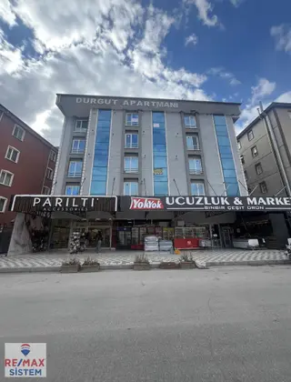 Erenler Mahallesi Yok Yok Market Üstü 1+1 Fırsat Daire