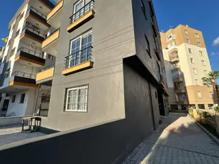 Alata Mahallesi Liman Yakınında Satılık Eşyalı 1+1 Daire