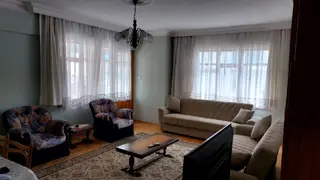 Çınarcık Merkezde İskeleye Yakın Kiralık Sezonlukta Verilebilir Çınarcık Merkezde İskeleye Yakın Kiralık Sezonlukta Verilebilir