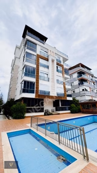 Liman Mahallesi 1+1 Denize Yakın Satılık Fırsat Daire