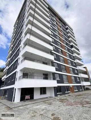 Kıbrısköy Mah Site İçinde 9.kat Giyinme Odalı 3+1 Satılık Daire