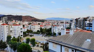 Karşıyaka Örnekköy'de Site İçerisinde 2+1 Doğalgazlı Kiralık