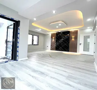 Tepe Bölgesnde Kombi+ankaste+cambalkonlu 110m2 2+1 Satılık Daire