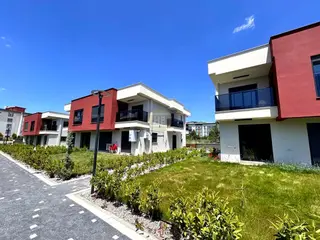 Hb'den Satılık 4+1 Villa, Lüx Daire Fiyatına Villanız Olsun