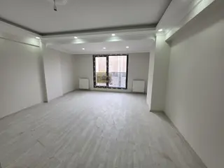 Fırsat Caddeye Yakın 3+1 Sıfır Bina Kapalı Otoparklı