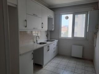 Kartal Karlıktepe Mah Tanrıverdi Gayrimenkul'den Kiralık 3+1daire