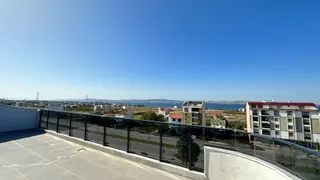 Lapseki Çardak'ta Deniz Ve Köprü Manzaralı Satılık 2+2 Dublex