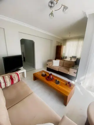 Kartal Karlıktepe Cadde Üzerinde Satılık 110m² (3+1) Daire