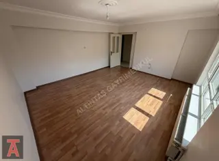 Etimesgut Merkez'de Cadde Üzeri Ara Kat 2+1 Etimesgut Merkez'de Cadde Üzeri Ara Kat 2+1