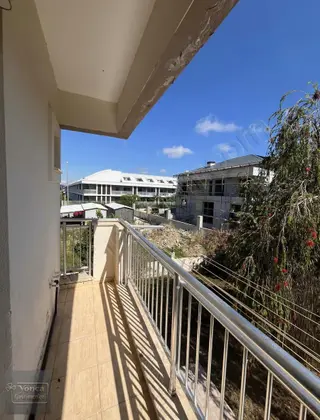 Antalya Belekde Havuzlu Site İçerisinde Arakat 2+1