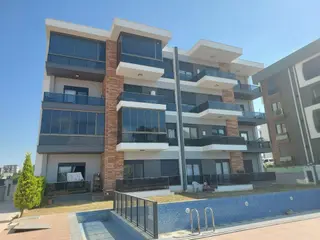 Aksu Altıntaş 30luk Yol Üzerinde Havuzlu Lüks 1+1 Kiralık Daire