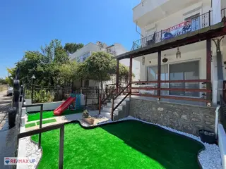 Mordoğan'da Bahçeli Manzaralı Keyifli Villa