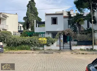 San Gayrimenkulden Limanreiste Harika Konumda Villa