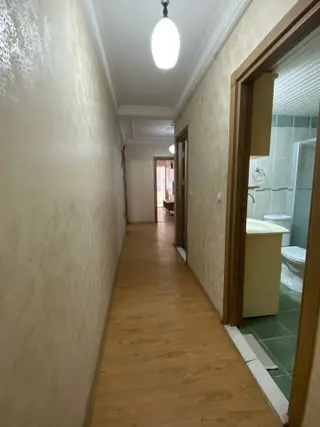 Adana Çukurova Yurt Mahallesinde Türkan Saylan Parka Yakın Eşyalı Kiralık 3+1 Fırsat Daire