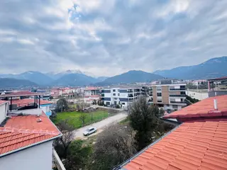 Sıfır Daire/4+1 Çift Banyolu Teraslı Yerden Isıtma