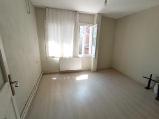Karabağlar Barış Mh. Eserkent Yakını 2+1 120 M2 Doğalğazlı Kiralık Daire Karabağlar Barış Mh. Eserkent Yakını 2+1 120 M2 Doğalğazlı Kiralık Daire